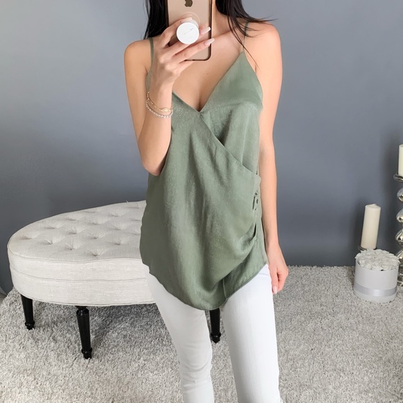 GLITZ in Olive - Picture 2 of 4